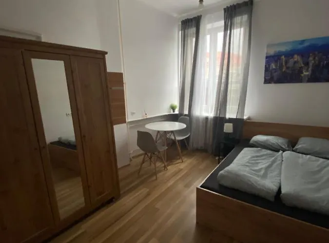 Classy Rooms In Old Town
