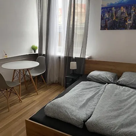 Classy Rooms In Old Town Krakow Exterior photo