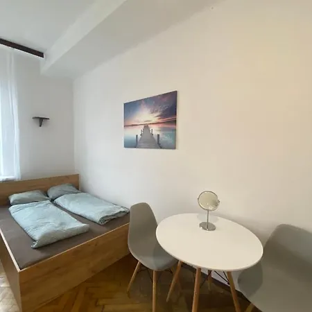Classy Rooms In Old Town Krakow Exterior photo